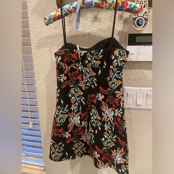 Embroidered Urban Outfitters Dress - Picture 3 of 3